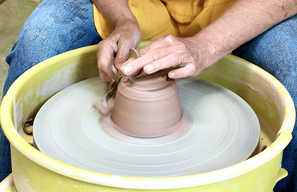 Pottery by Becki Henderson-Gow